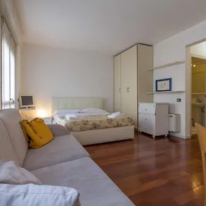 Studio Roma 41 - Affitti Brevi Italia , Lecco Italia