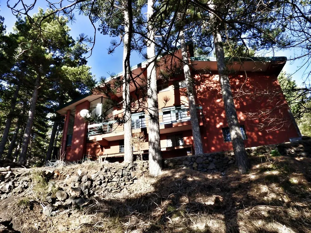 Bed and Breakfast Rifugio Ariel Ragalna